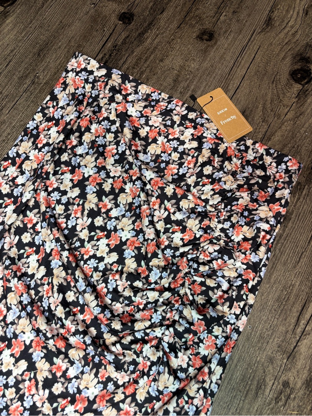 SHEIN X Frenchy Black Ditsy Floral Ruched Side-Slit Pencil Skirt Pull On Stretch - Picture 6 of 10